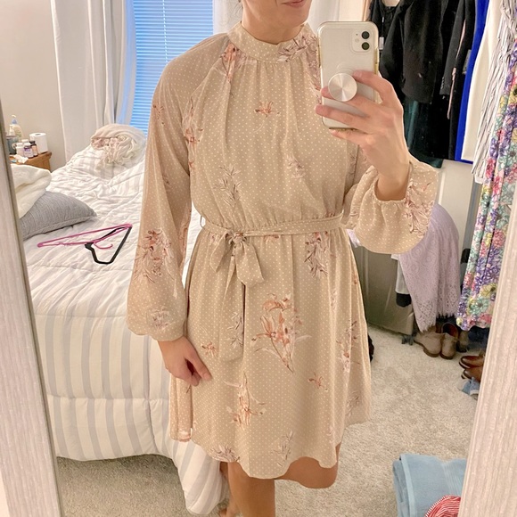 Mauve Floral Long Sleeve Dress, size Large - Picture 2 of 2